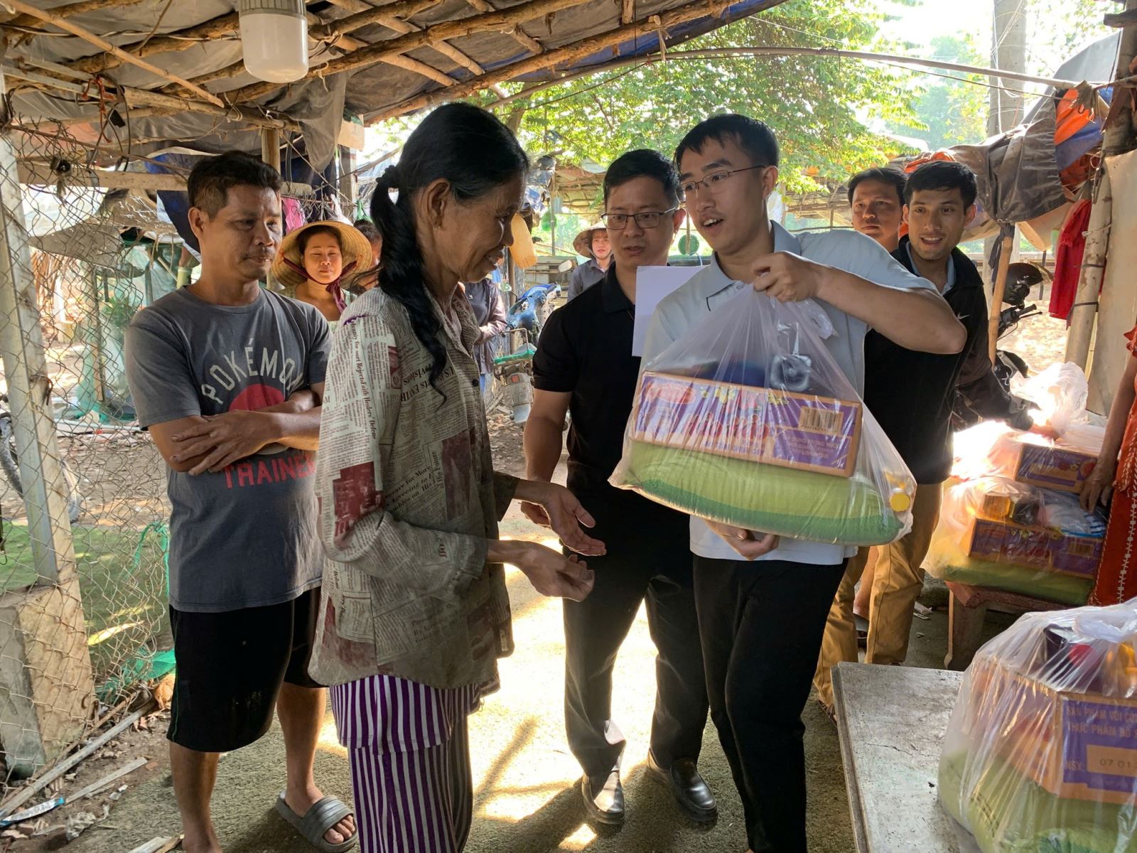 TRAO GỬI YÊU THƯƠNG (2026)